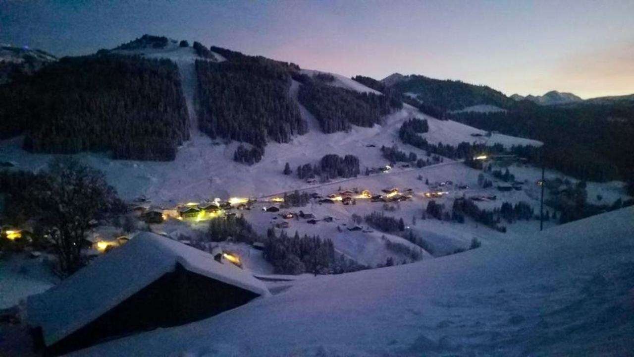 Appartement Confortable Avec Vue Sur La Montagne Notre-Dame-de-Bellecombe Bagian luar foto